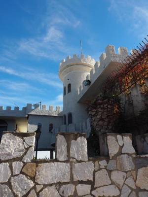 Castle By The Sea112